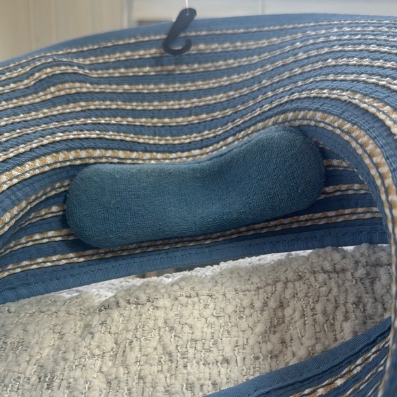 Eric Javits Brooke Blue Cream  Mix Wide Brim Packable Visor Hat - Picture 7 of 8